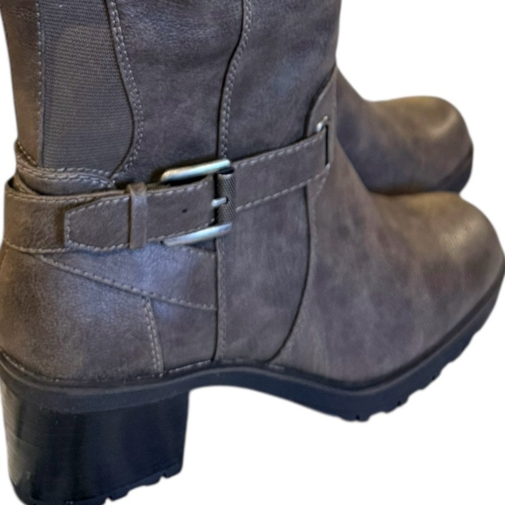 BareTraps Grey Knee High Boots Riding Stack Heel Tempist 6 NWT Faux Leather New - Picture 12 of 14